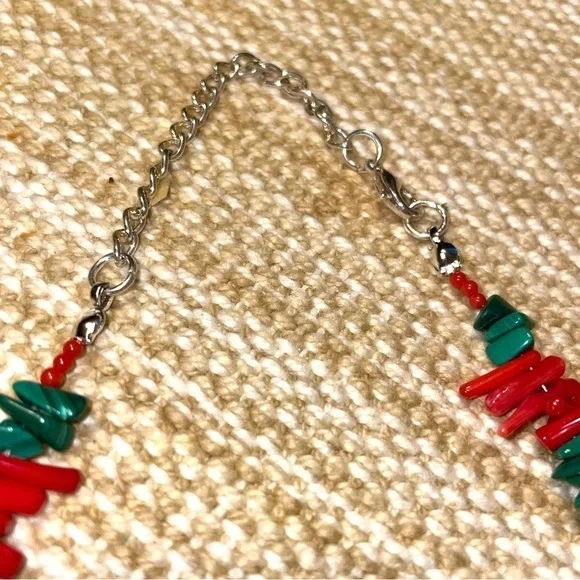 Red Dyed Coral Bamboo and Malachite Handmade Necklace - Picture 4 of 4